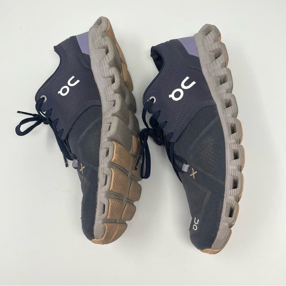 ON RUNNING Women’s Cloud X Running Shoe in Iron Fade size 10 - Picture 2 of 9